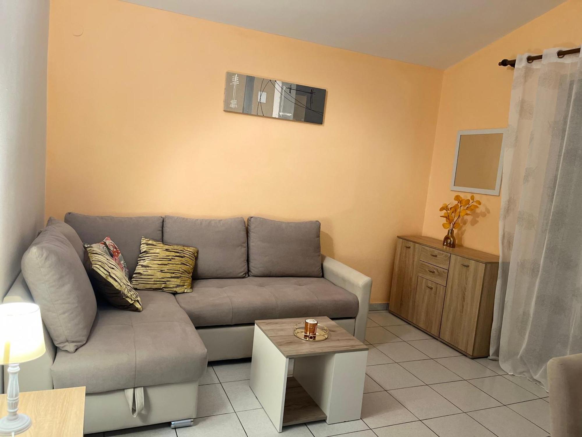 Apartments Villa Mirella 20 M From The Sea - Free Parking Трогир Экстерьер фото
