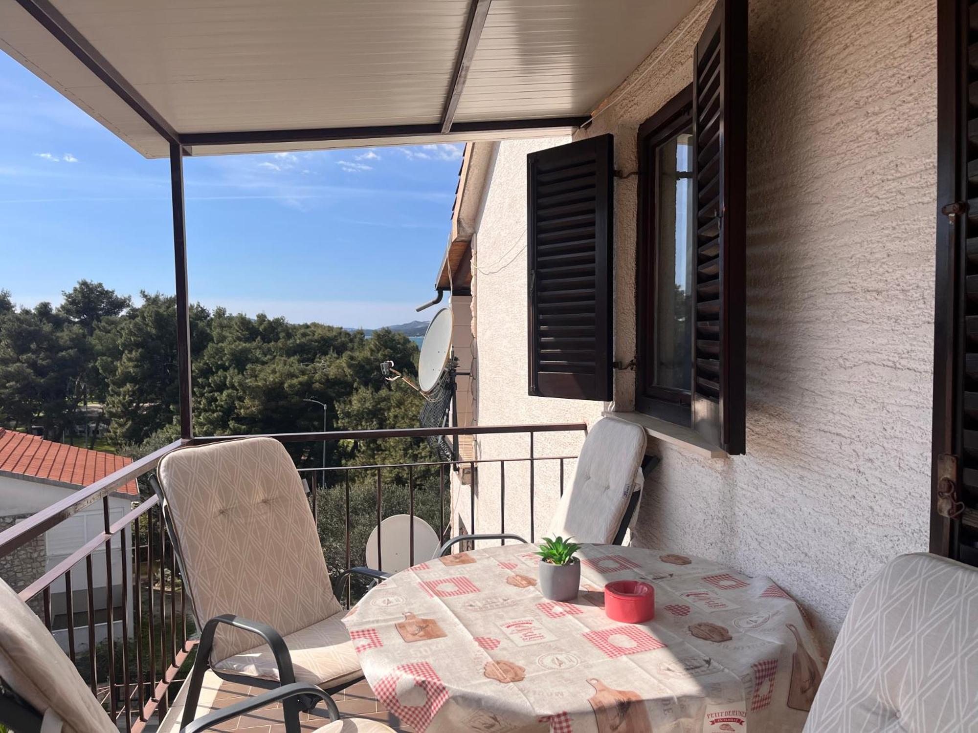 Apartments Villa Mirella 20 M From The Sea - Free Parking Трогир Экстерьер фото