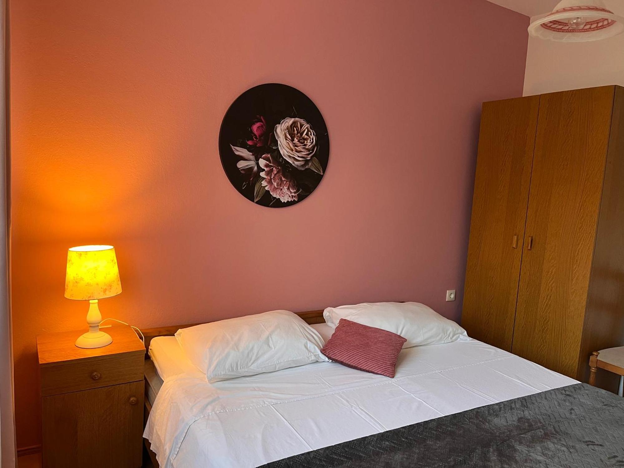 Apartments Villa Mirella 20 M From The Sea - Free Parking Трогир Экстерьер фото