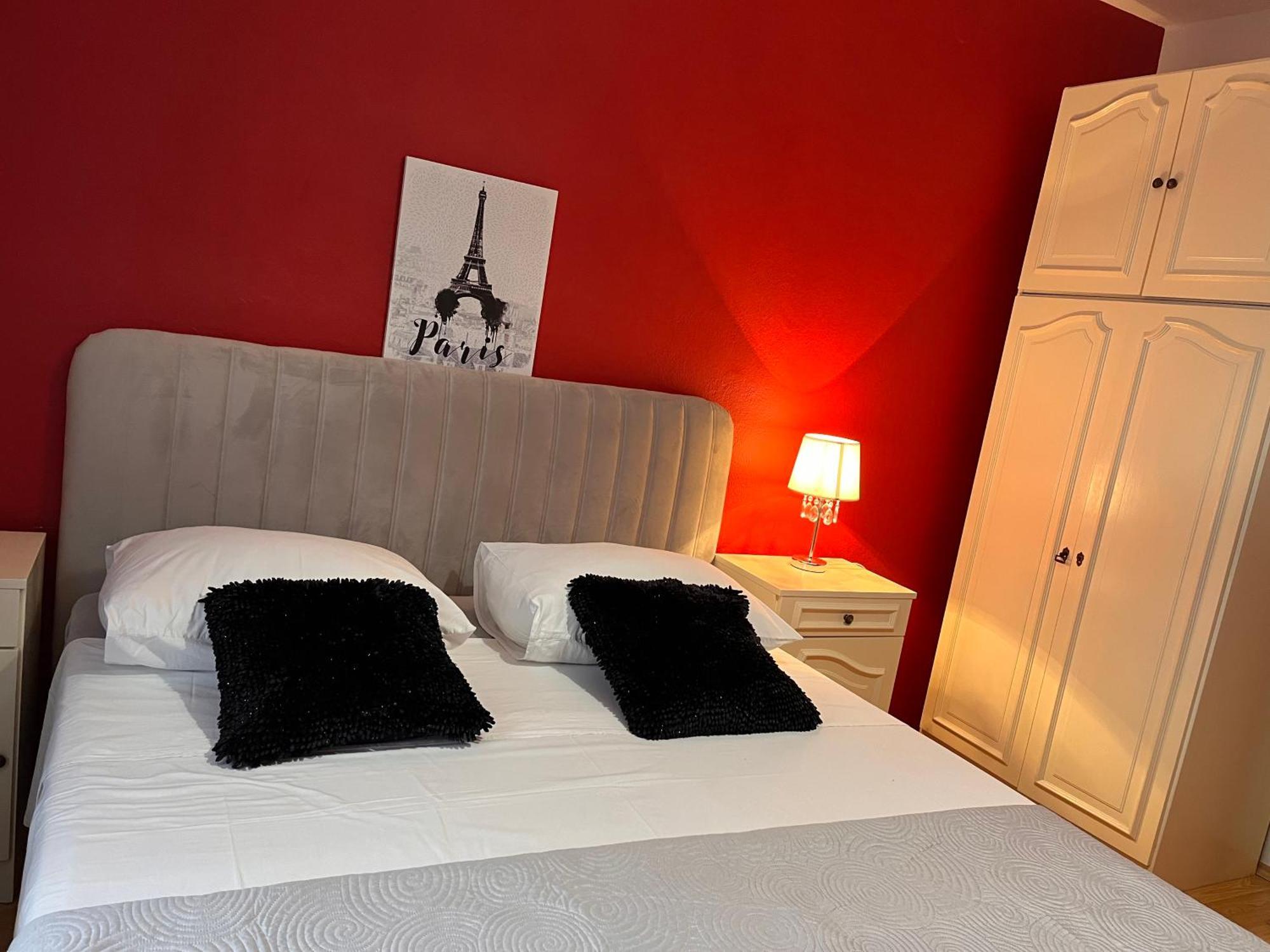 Apartments Villa Mirella 20 M From The Sea - Free Parking Трогир Экстерьер фото