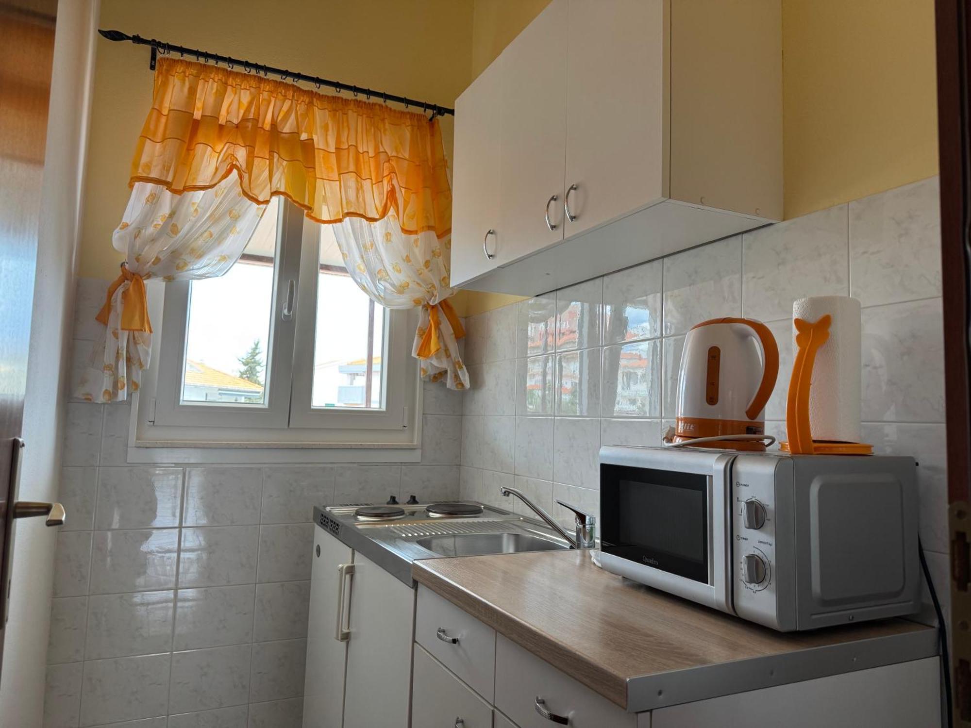 Apartments Villa Mirella 20 M From The Sea - Free Parking Трогир Экстерьер фото
